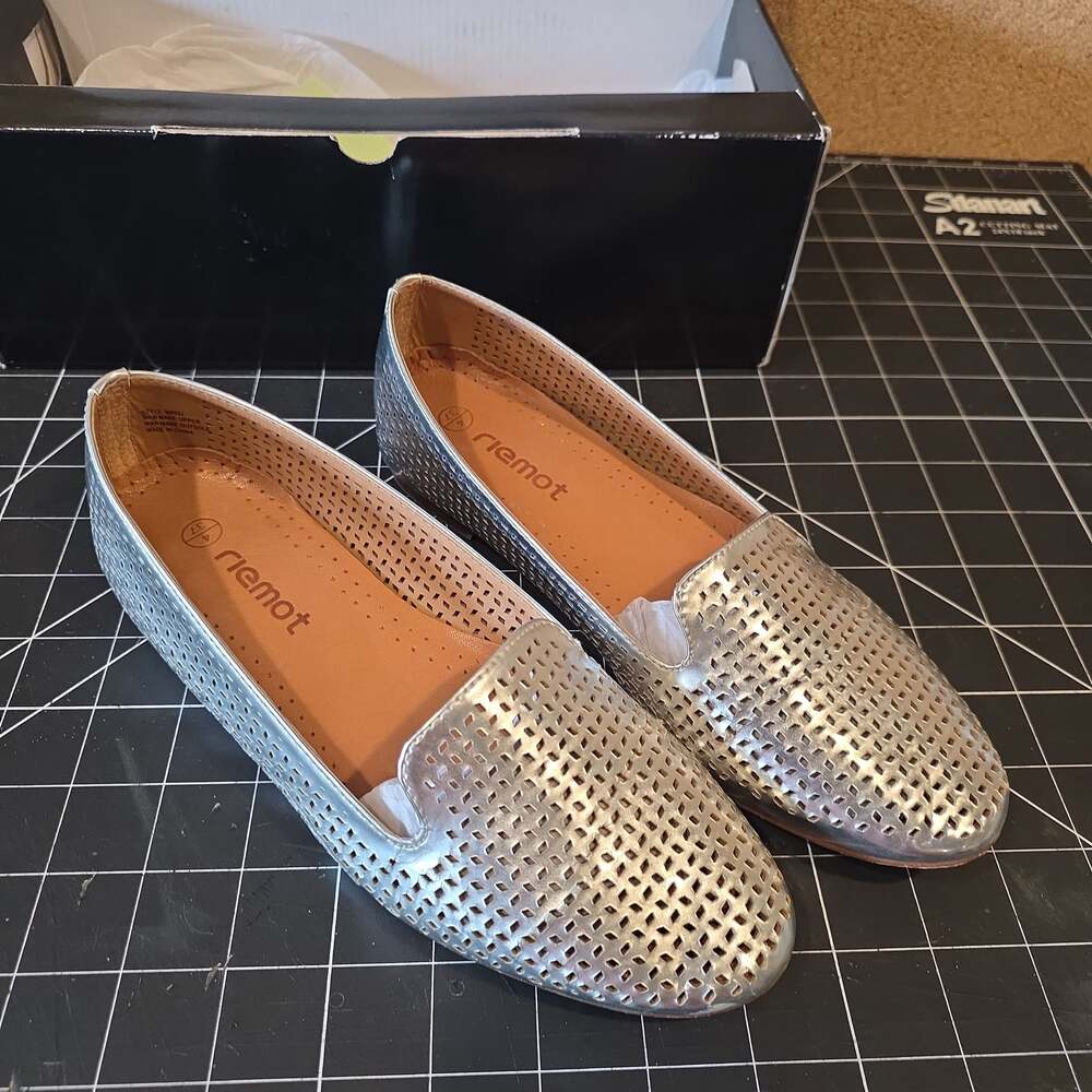 J. Crew Cleo Silver Metallic Perforated Loafers